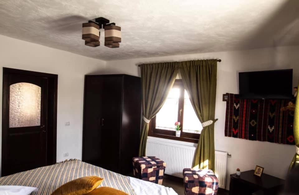 Casuta De Poveste Târgu Neamț Exterior photo
