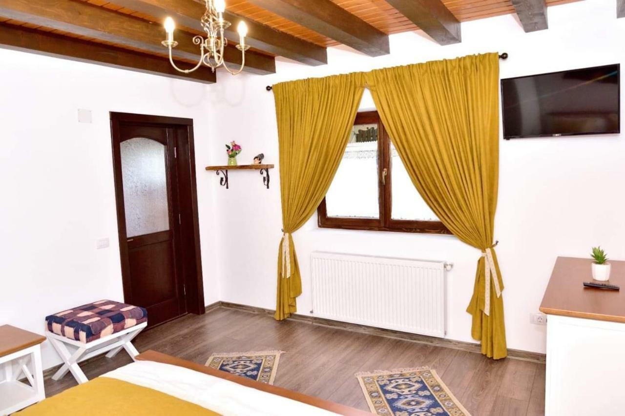 Casuta De Poveste Târgu Neamț Exterior photo